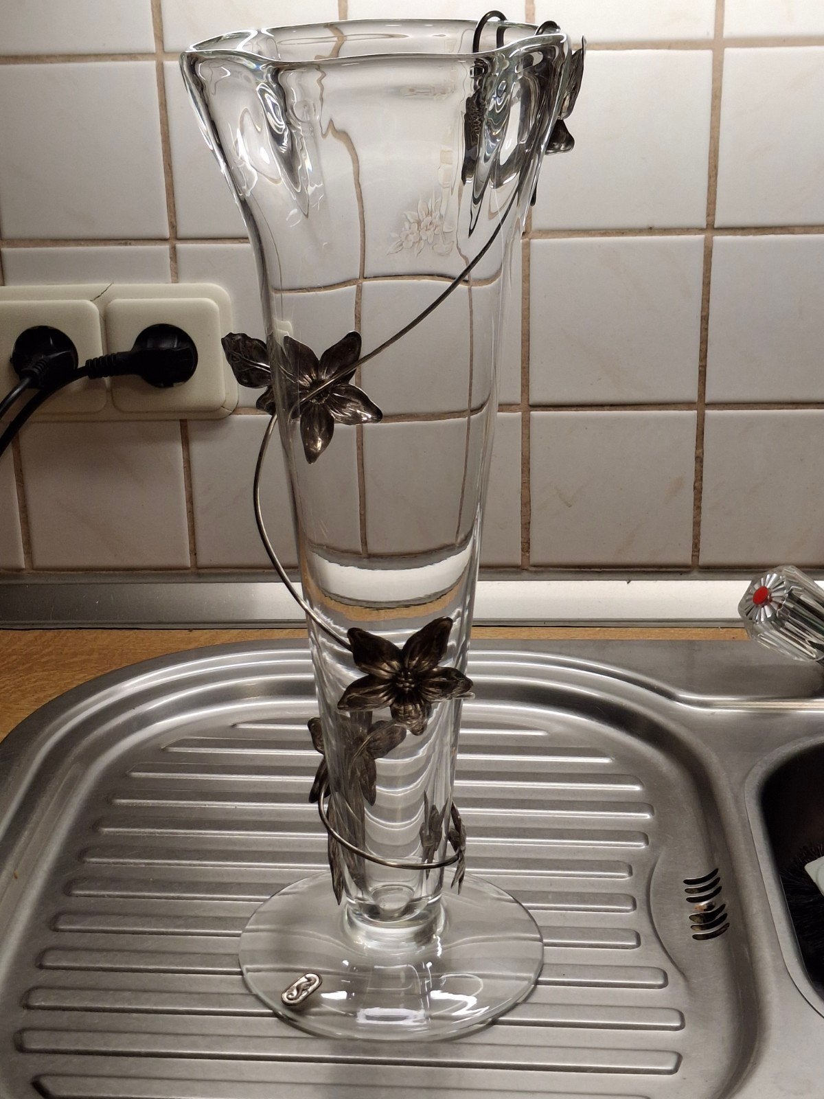 Vaas met zilveren bloemen  gemerkt hoogte 40cm gaaf, Ophalen