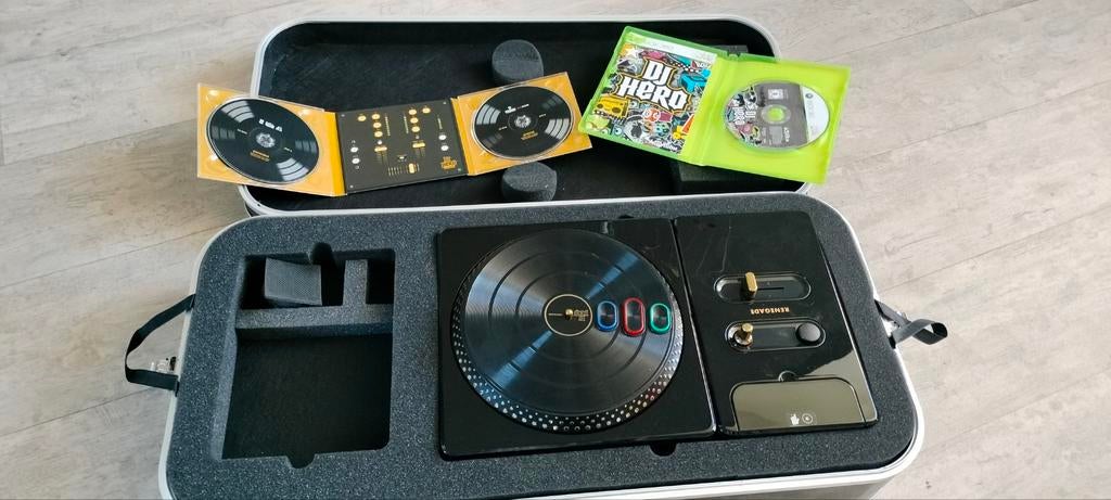 DJ Hero Renegade Edition Xbox 360 - Draaitafel & Game, Muziek, 1 speler, Ophalen of Verzenden, Zo goed als nieuw