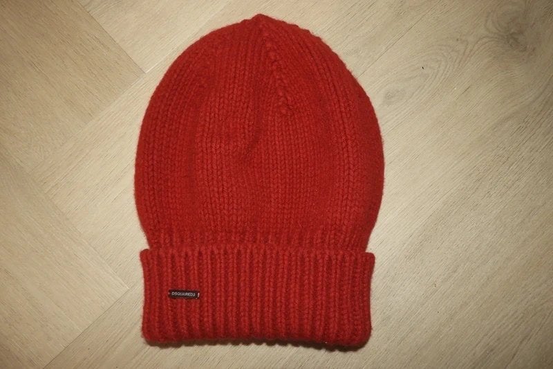 Dsquared warme wollen muts oversized warm rood kleur, Dsquared2, Verzenden, Zo goed als nieuw, Muts