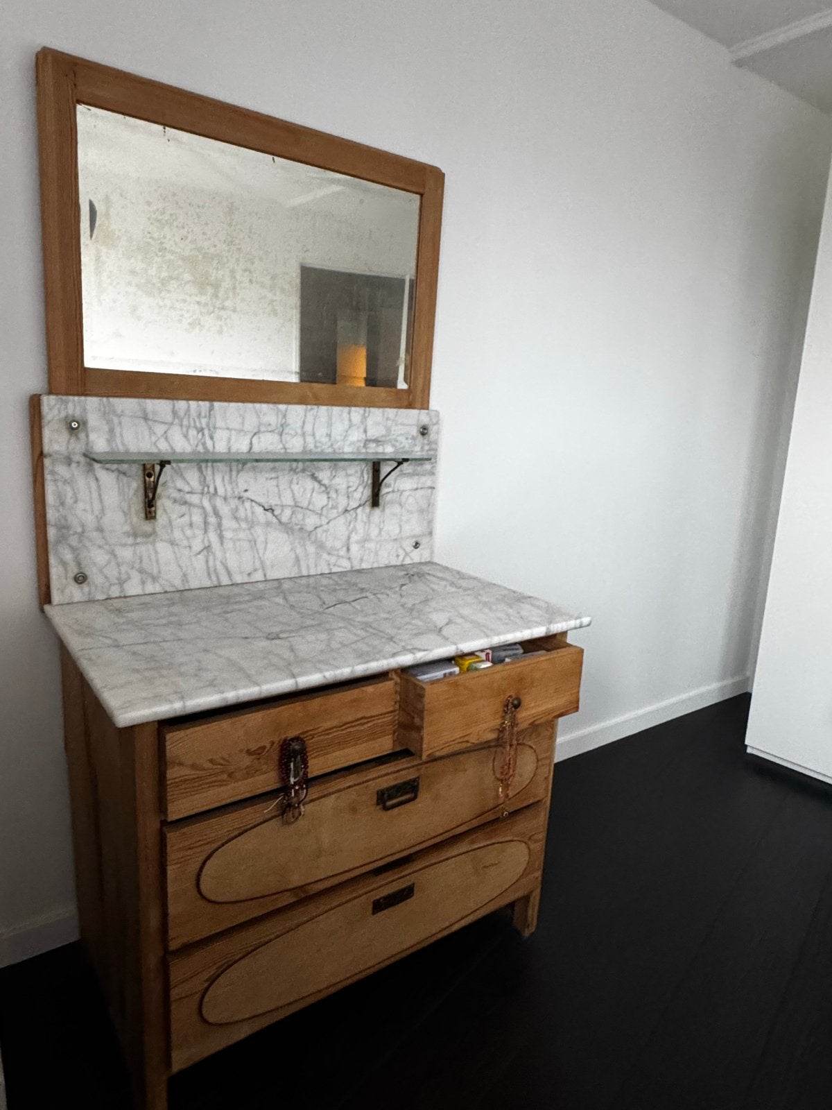 Antiek Dressoir met Marmeren Blad en Spiegel, Huis en Inrichting, Gebruikt, Met lade(s), Overige houtsoorten, 50 tot 75 cm