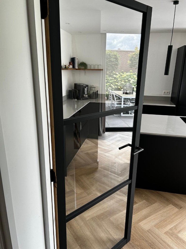 2x Staallook binnendeur 83x209 cm | Zwart met glas, Ophalen, 80 tot 100 cm, Binnendeur, Zo goed als nieuw