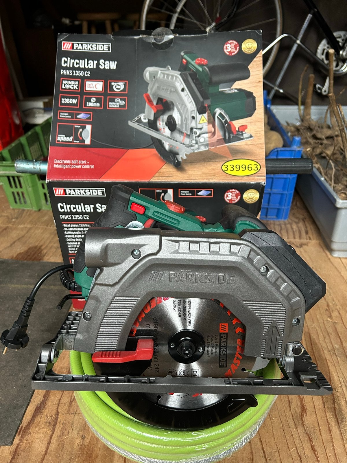 Parkside handcirkelzaag 1350W - Nieuw in doos, Cirkelzaag, Nieuw, Ophalen of Verzenden, 30 tot 70 mm