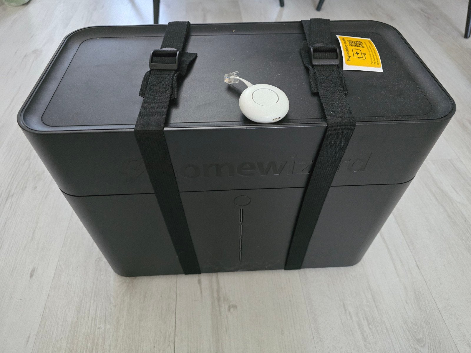 Te koop Homewizard plug-in thuisbatterij van 2,7kwh., Ophalen