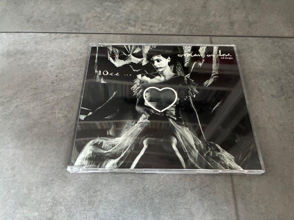 10cc woman in love cd-single, Ophalen of Verzenden, Zo goed als nieuw, Pop, Inclusief doosje