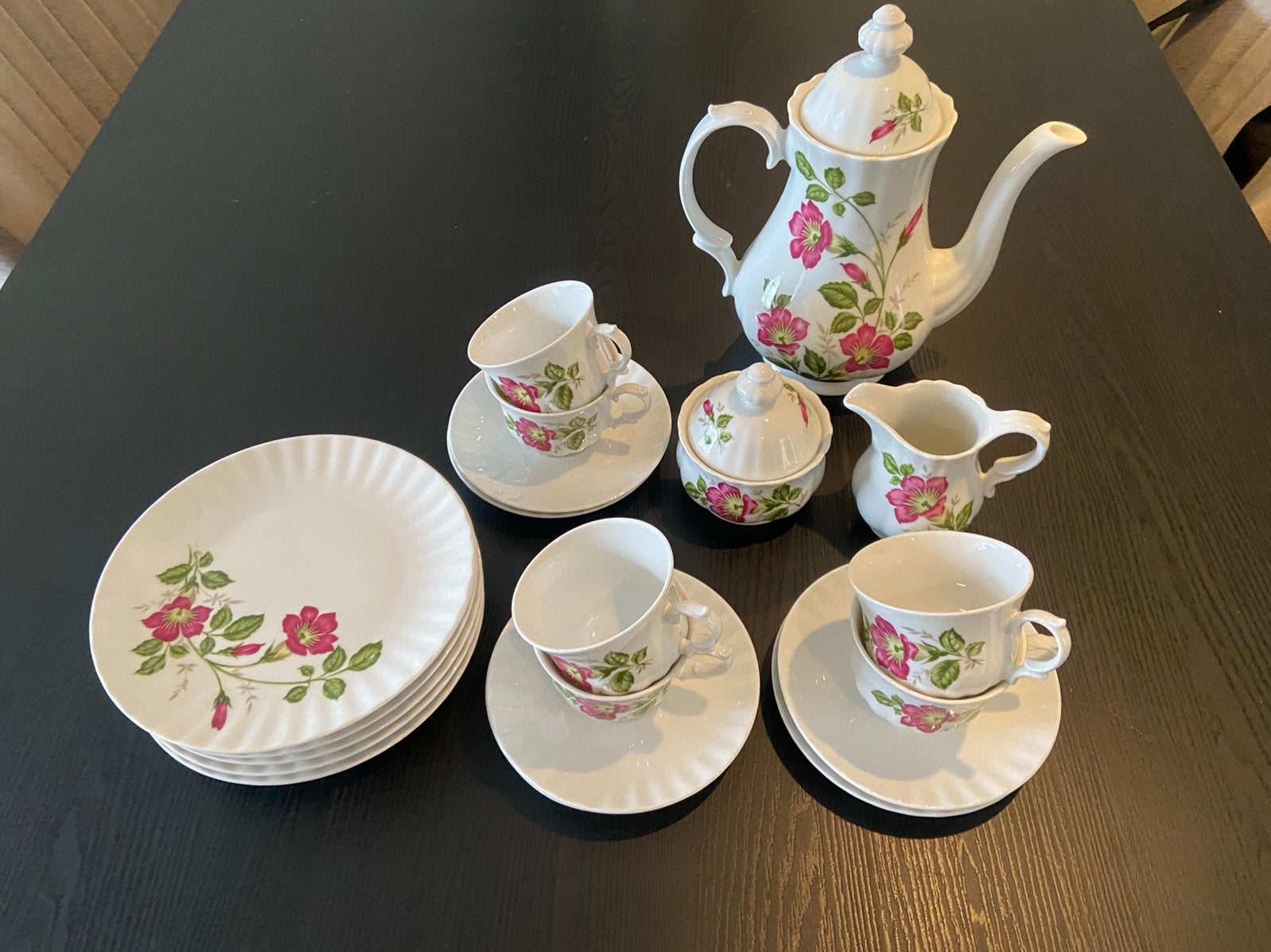 Koffieservies 15-deliig, Ophalen