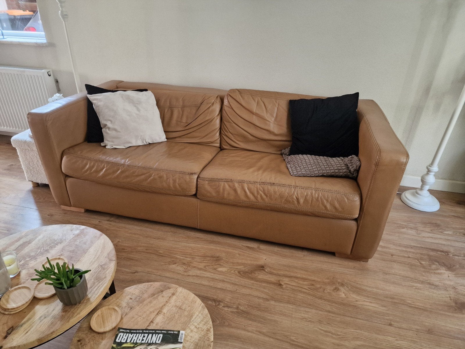 Comfortabele 3-zits bank van leer, Ophalen, Gebruikt, Driepersoons, Rechte bank