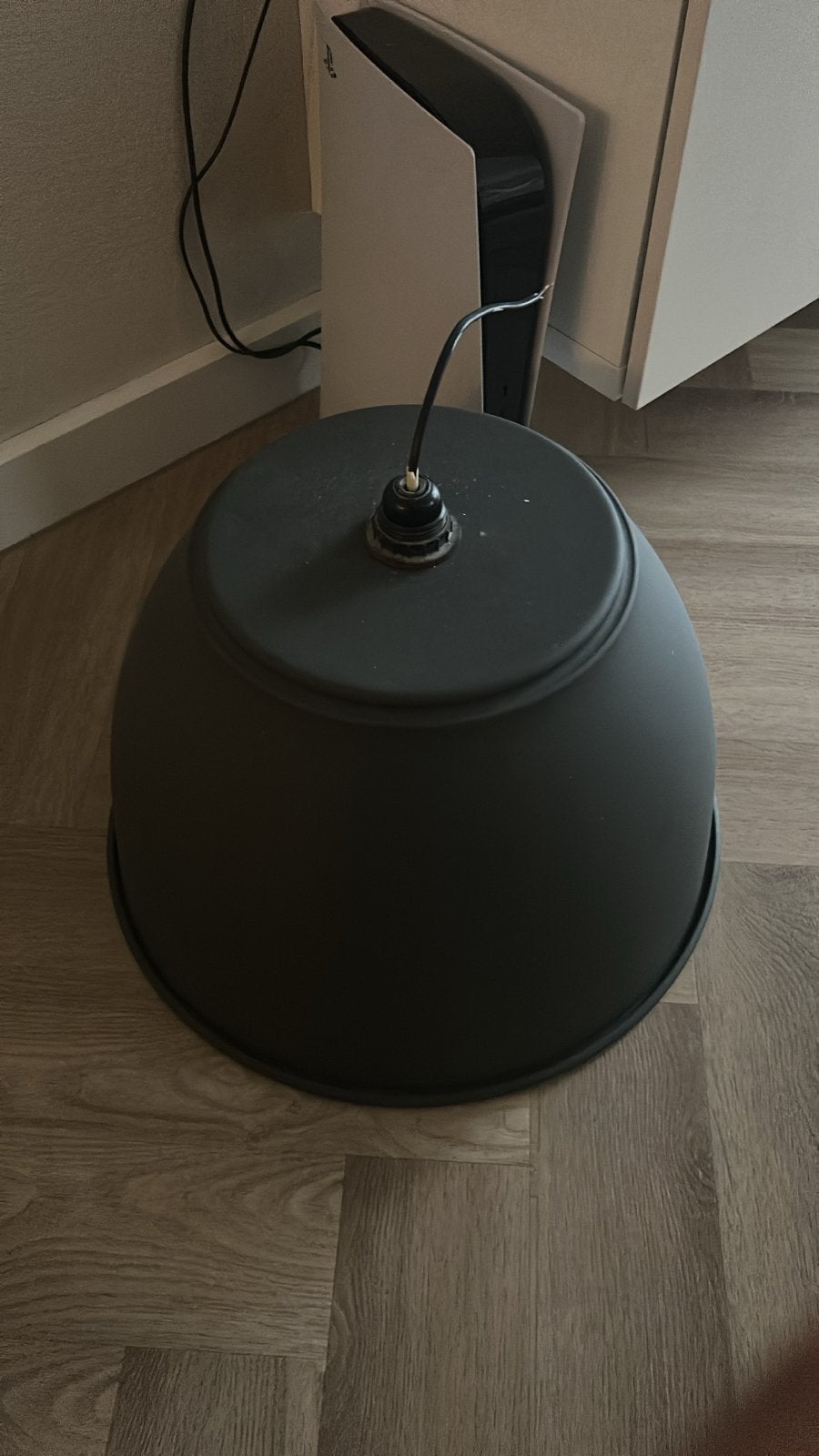 Zwarte industriële hanglamp - Grote koepel, Huis en Inrichting, Lampen | Hanglampen, Ophalen, Gebruikt, Metaal, E27 (groot)