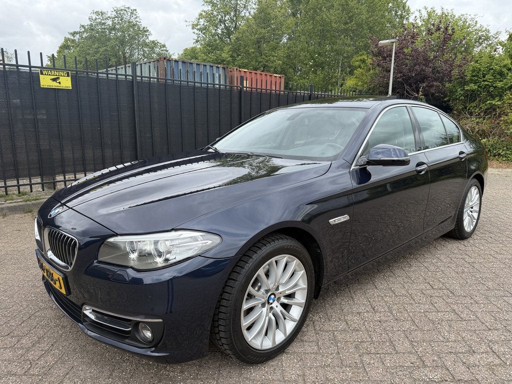 BMW 5 Serie 520i High Executive Luxury Leer/Schuifdak/Stoelv, Automaat, Achterwielaandrijving, Gebruikt, 4 cilinders