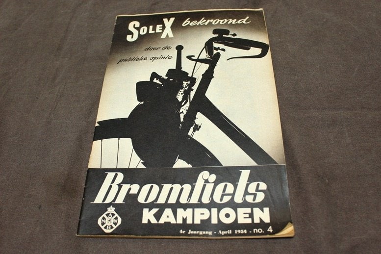 blad Bromfiets Kampioen april 1954 Batavus bilonet, Ophalen of Verzenden, Gebruikt
