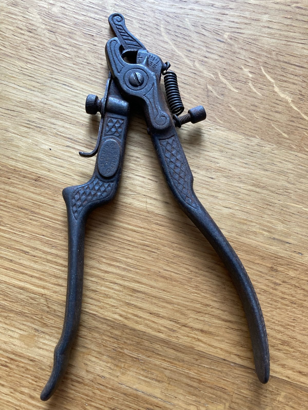 Antieke zaagklem / zaagzetter, Antiek en Kunst, Ophalen of Verzenden