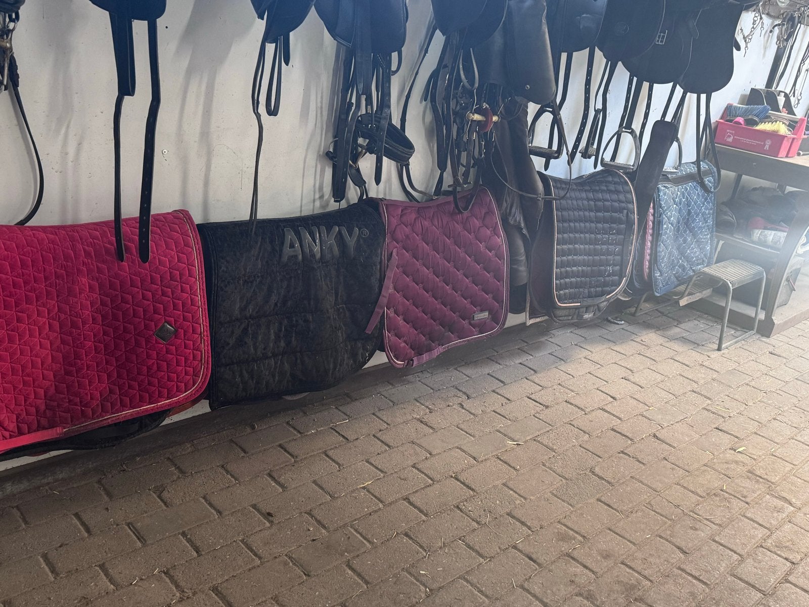 Partij gebruikte shabrakken/ dekjes €2,-, Ophalen of Verzenden, Gebruikt, Dressuurdekje