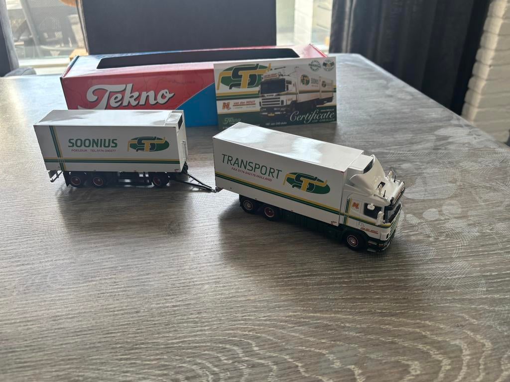Tekno Soonius, Hobby en Vrije tijd, Modelauto's | 1:50, Ophalen of Verzenden, Zo goed als nieuw, Bus of Vrachtwagen, Tekno