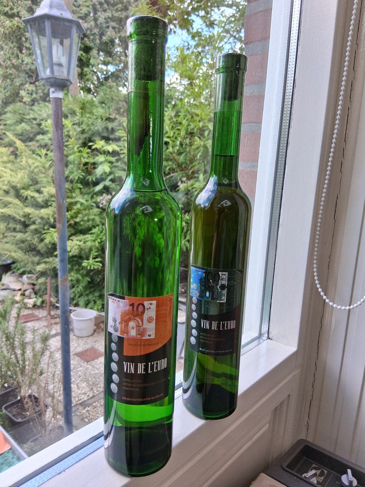 Decoratieve Wijnflessen 'Vin de l'Euro', Ophalen of Verzenden, Gebruikt, Overige gebieden, Overige typen