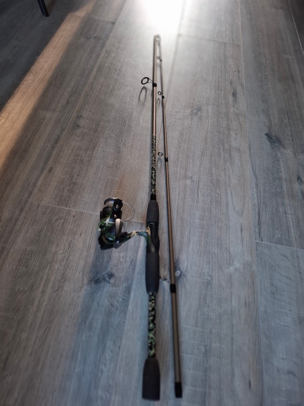 Mitchell Tanager Camo II Werphengel met Molen, Ophalen, Zo goed als nieuw, Complete hengel