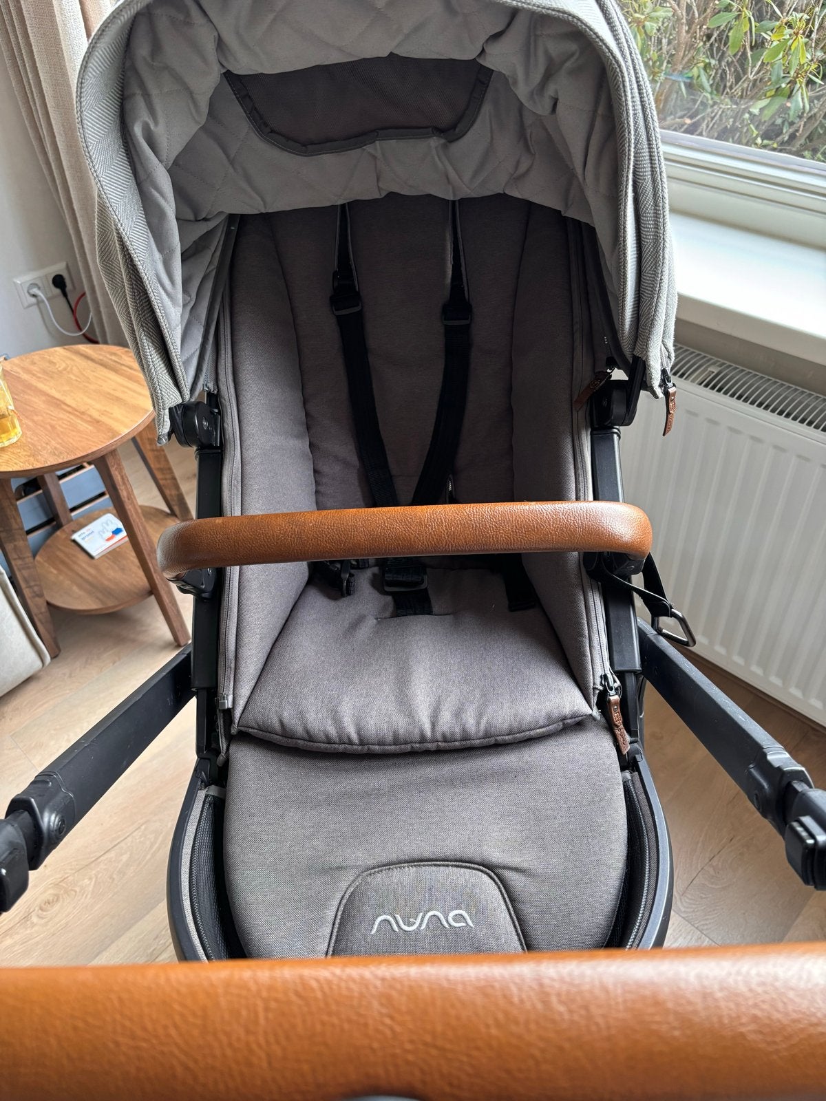Nuna Demi Grow kinderwagen - Stevig en veelzijdig, Gebruikt, Verstelbare duwstang, Ophalen, Kinderwagen