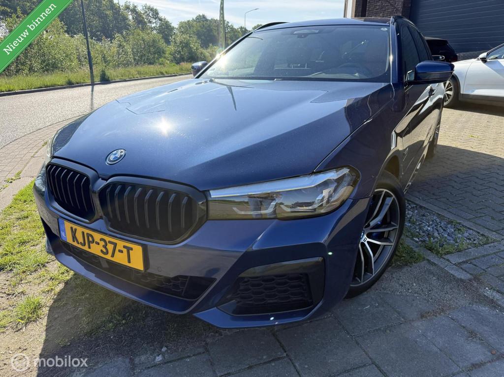 BMW 5-serie Touring 530e Business Edition M UITVOERING, 1998 cc, Achterwielaandrijving, Gebruikt, Euro 6
