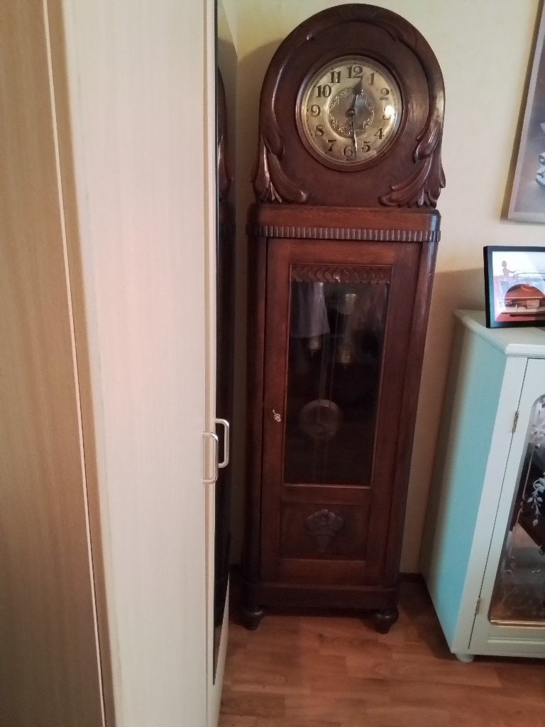 Duitse staande klok, Ophalen