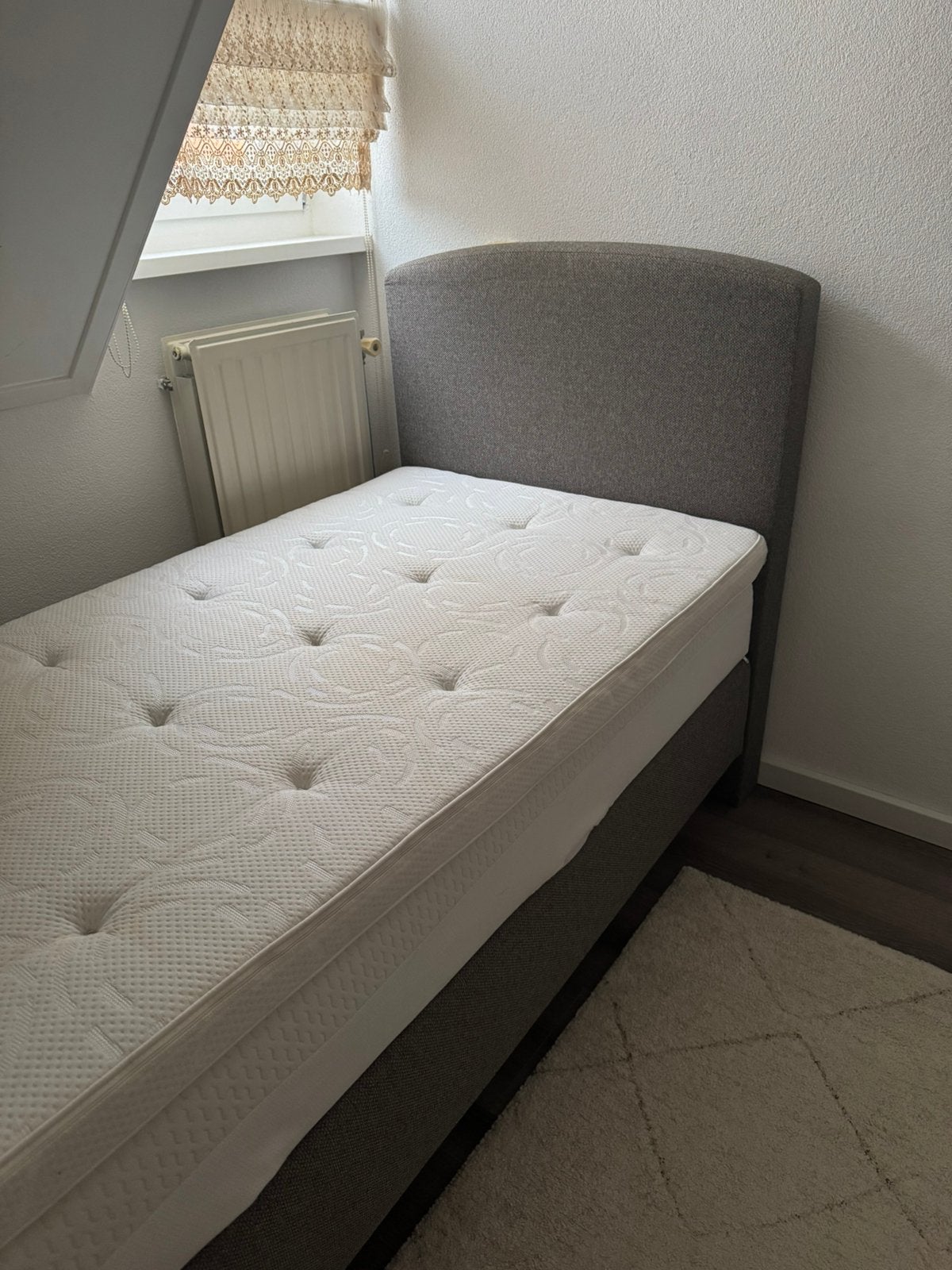 Boxspring (éénpersoonsbed), Ophalen, Gebruikt, 90 cm, Eenpersoons