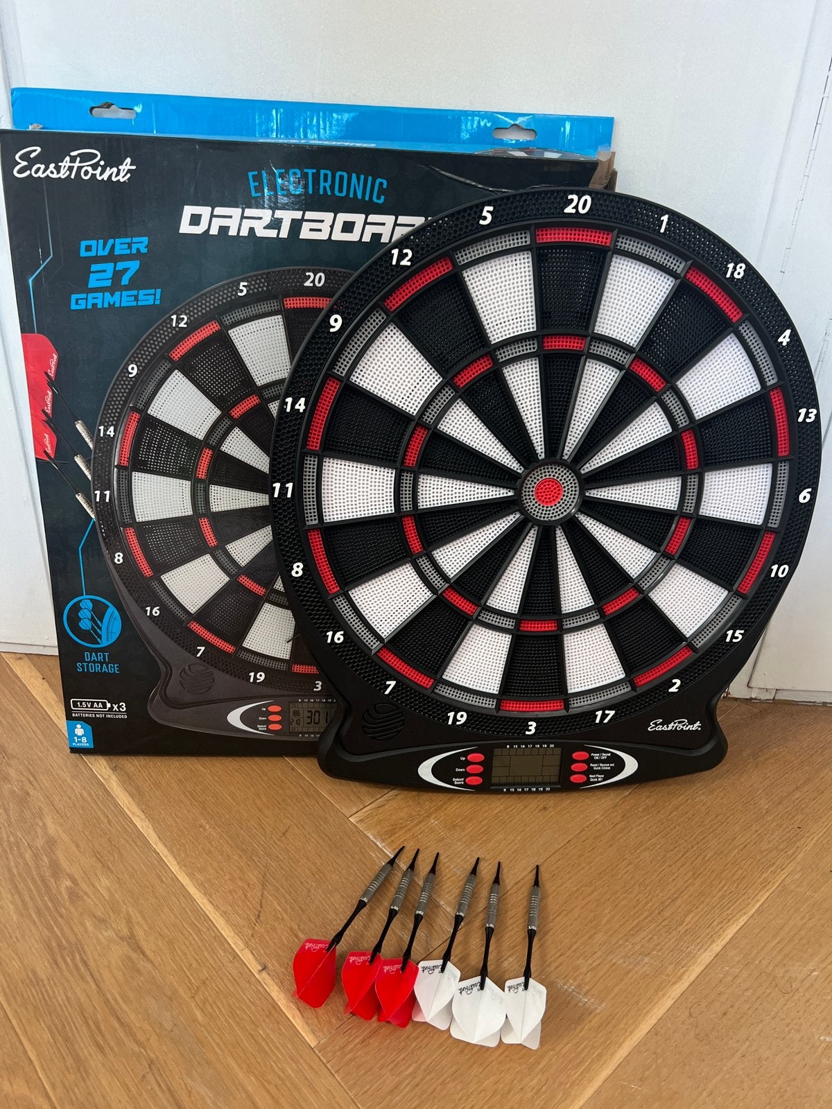 Dartboard en UNO spin, Sport en Fitness, Ophalen, Zo goed als nieuw, Dartbord