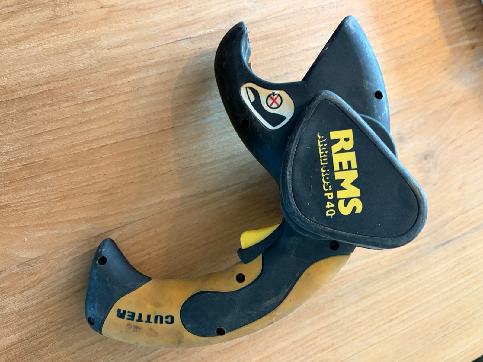 Rems kniptang, Pvc, Ophalen of Verzenden, Zo goed als nieuw, Minder dan 2 meter