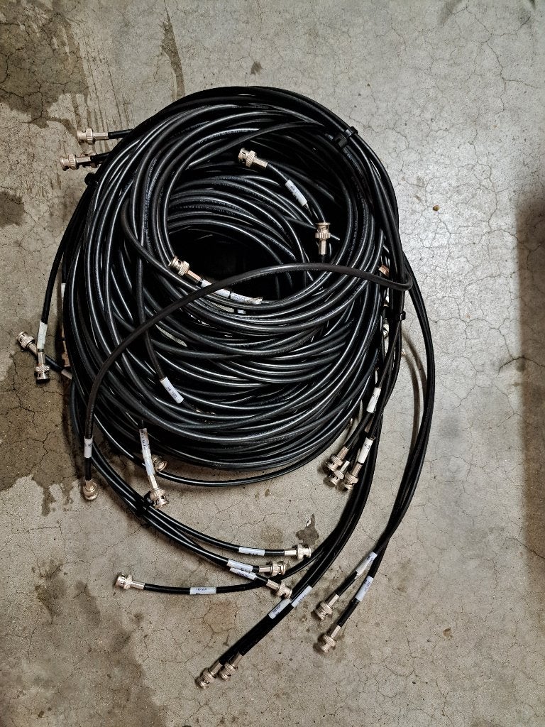 BNC video kabels, Audio, Tv en Foto, Ophalen of Verzenden, Gebruikt, 10 meter of meer, Coaxiale kabel