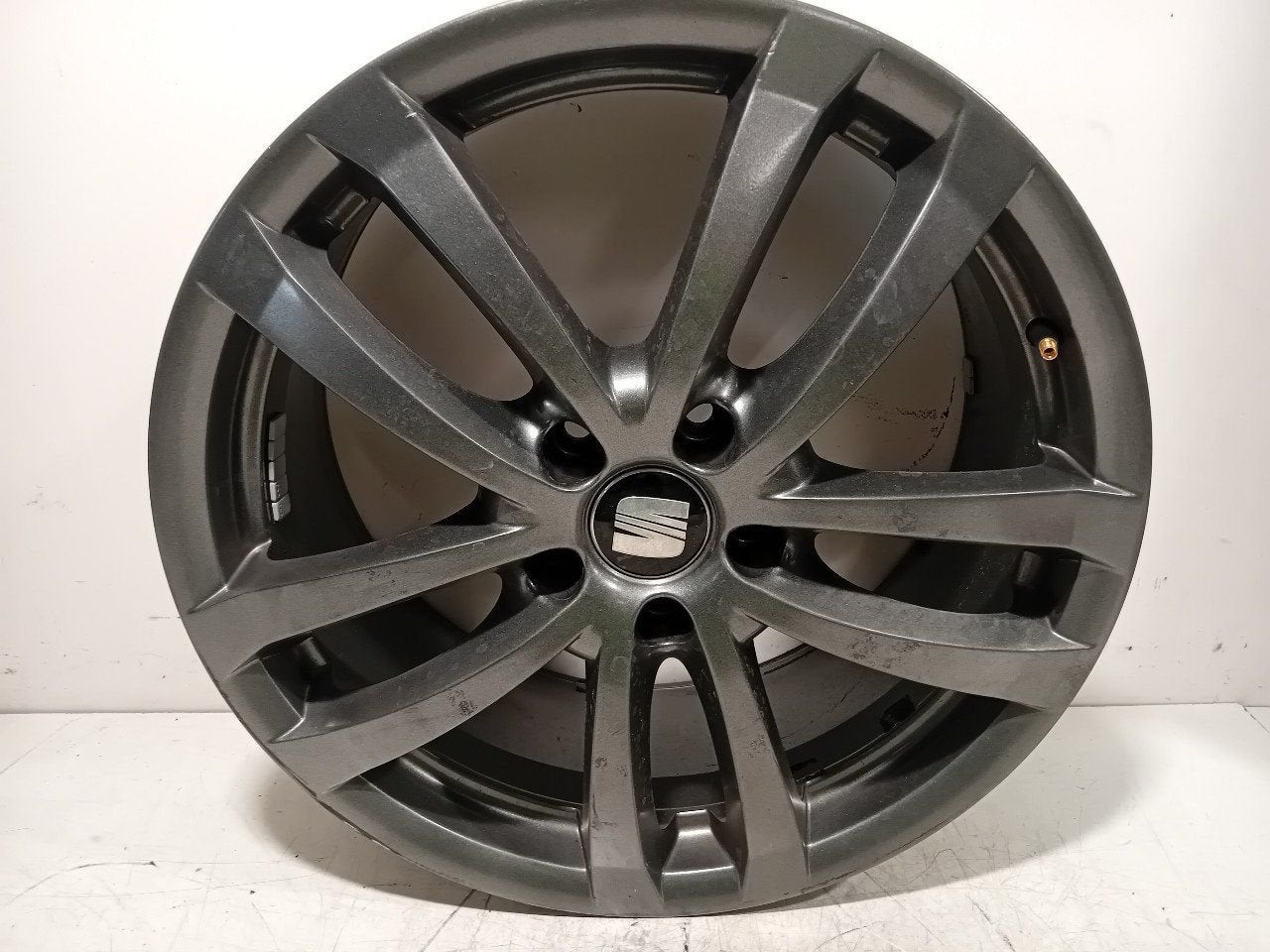 Velg Seat Leon, Auto-onderdelen, Banden en Velgen, Van der Ven Autorecycling B.V., Gebruikt, Ettenseweg 76, 4706 PB Roosendaal, The Netherlands
