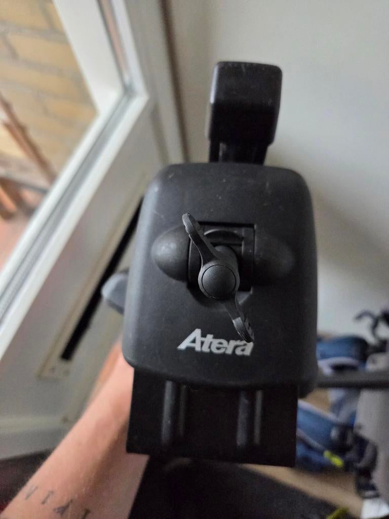 Atera dakdragers voor de Opel Astra K, Ophalen, Zo goed als nieuw