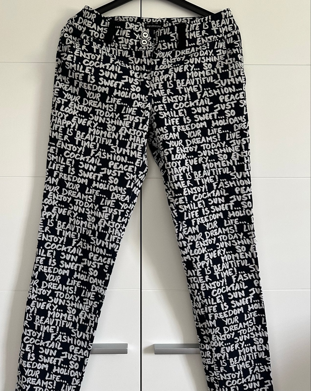 Caroline Biss broek met tekstprint - Maat 36 (S), Zo goed als nieuw, Maat 36 (S), Lang, Verzenden