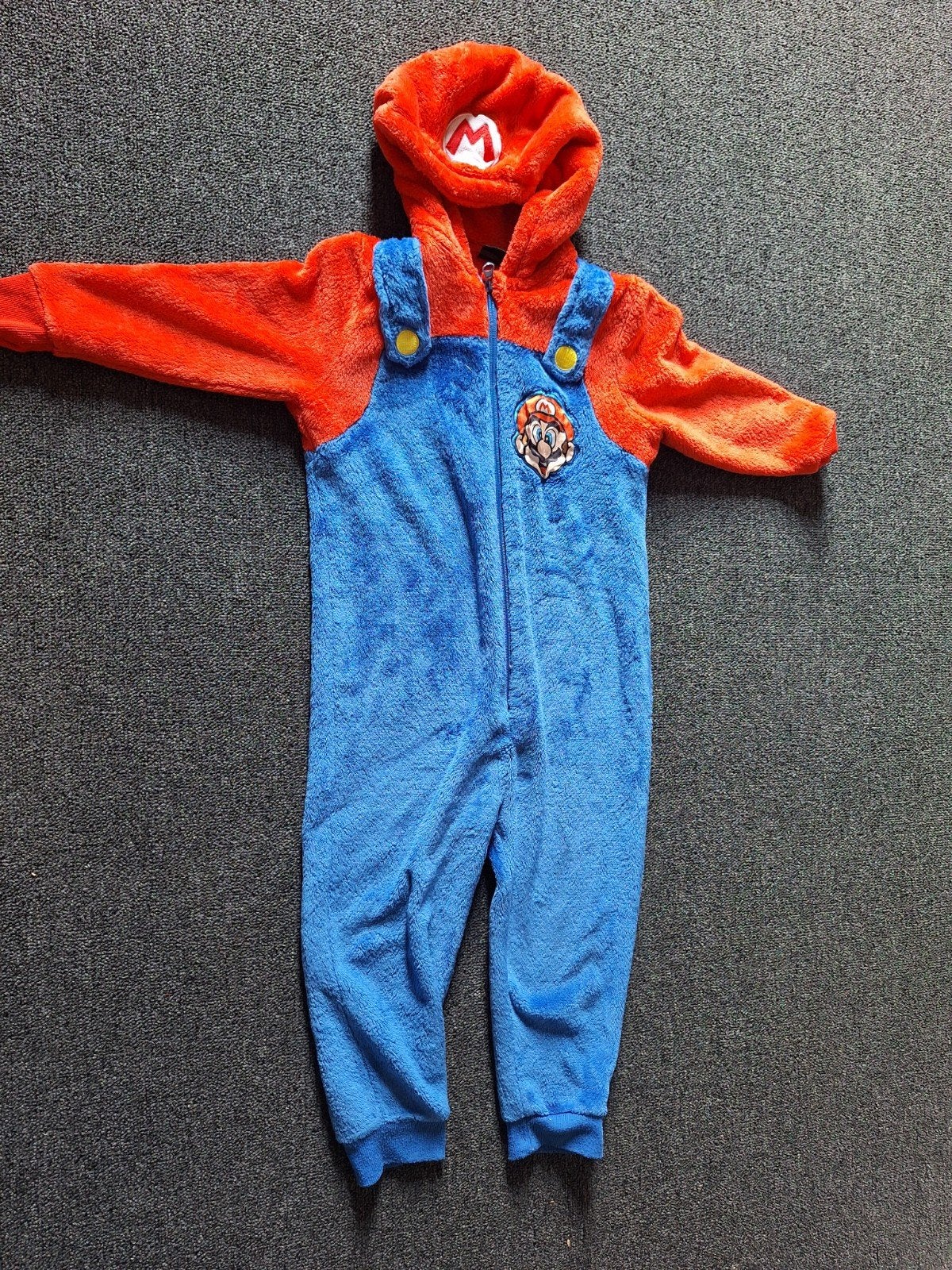 Mario onesie voor kinderen (4-5 jaar), Ophalen of Verzenden