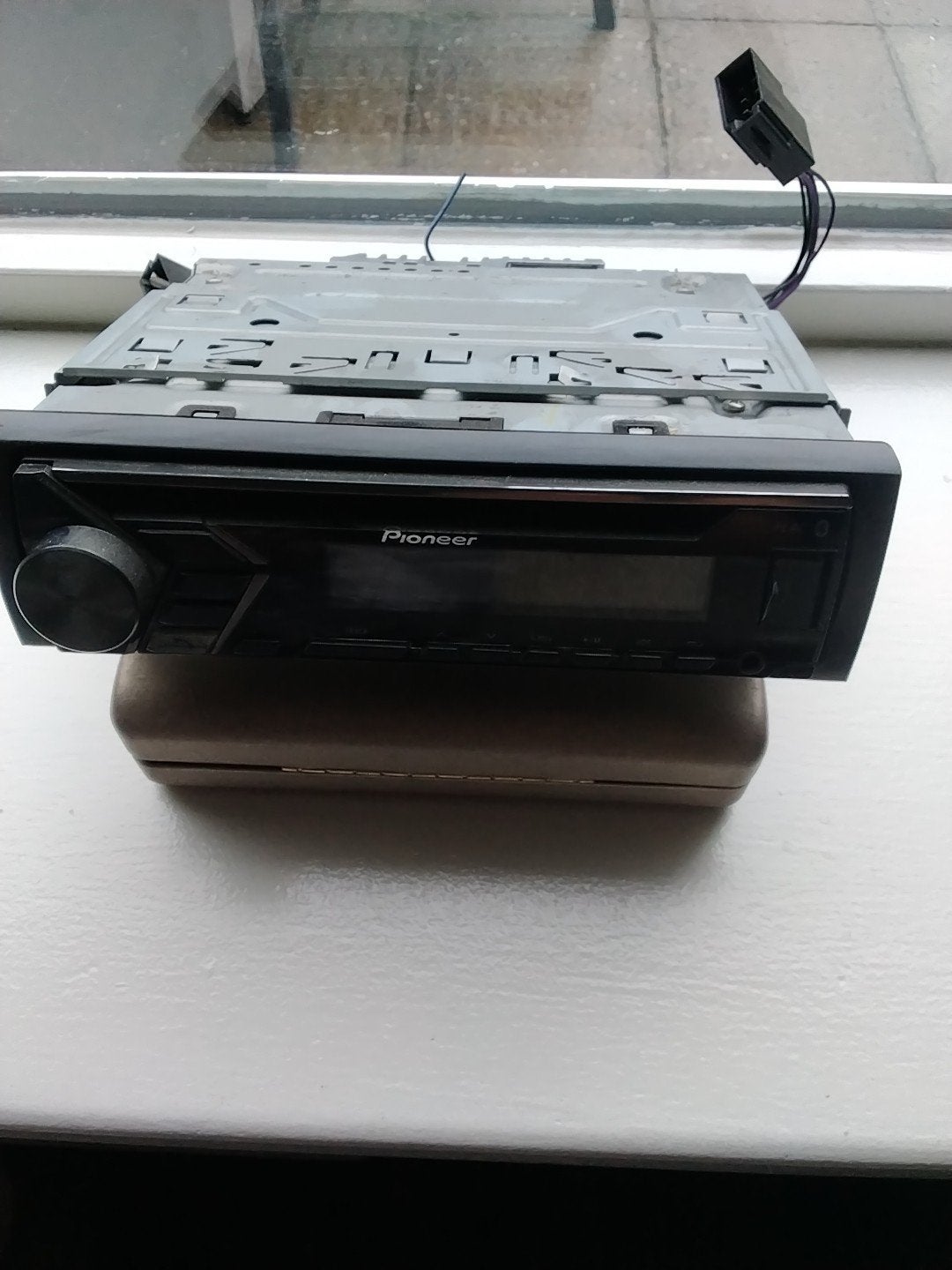 Pioneer autoradio DEH S4000 BT, Ophalen