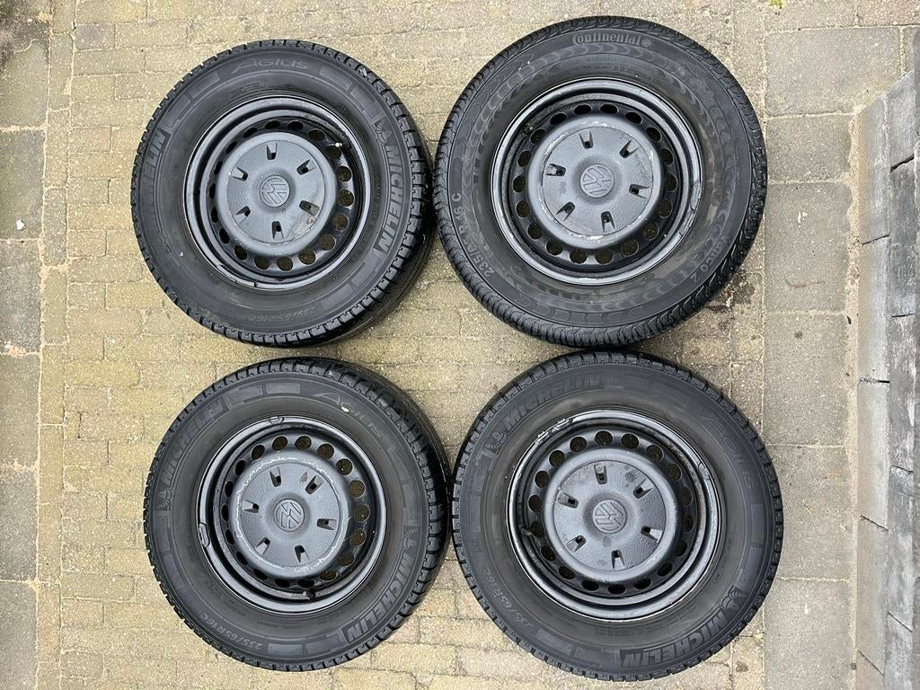 Originele VW Crafter stalen velgen met banden, Auto-onderdelen, Banden en Velgen, Ophalen, 16 inch, Banden en Velgen, 235 mm