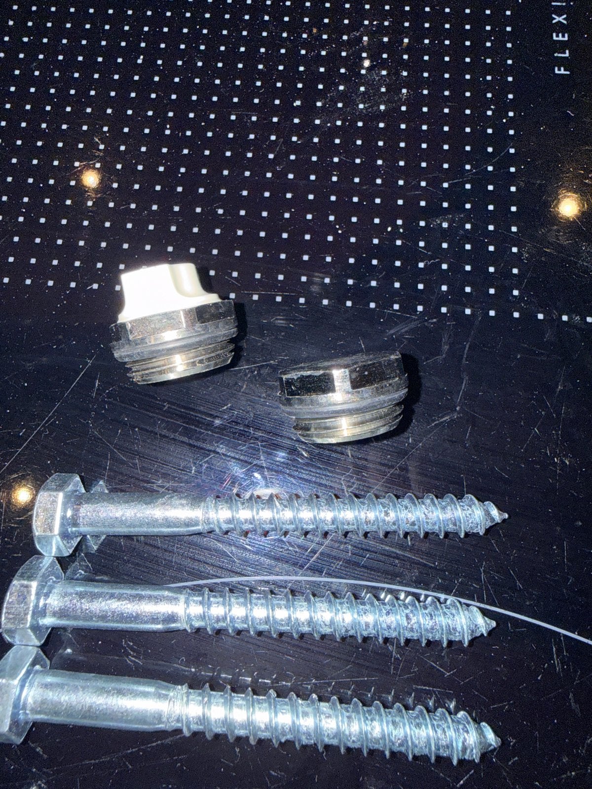 montageset voor een radiator, Ophalen, Gebruikt, 50 tot 100 mm, Schroeven