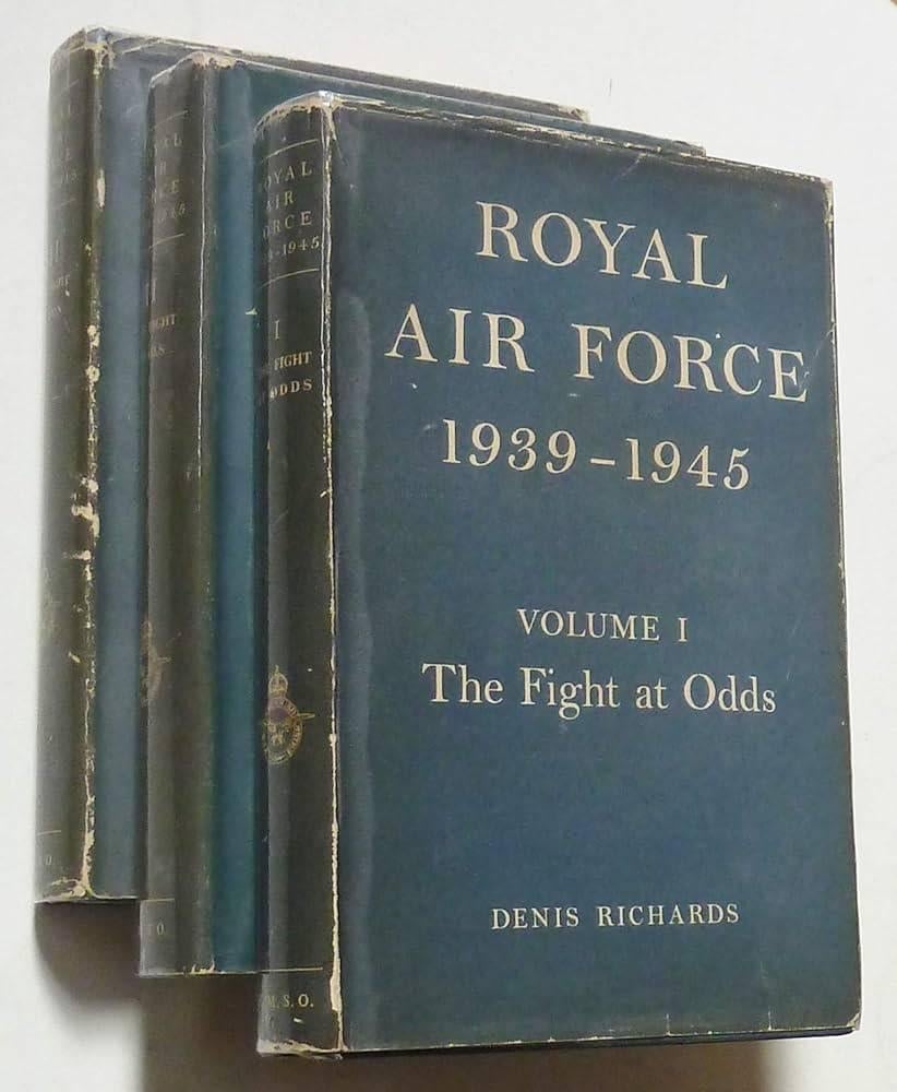 ROYAL AIR FORCE 1939-1945 (3 boeken) - hilary st g saunders, Tweede Wereldoorlog, Ophalen of Verzenden, Zo goed als nieuw, Hilary st g saunders