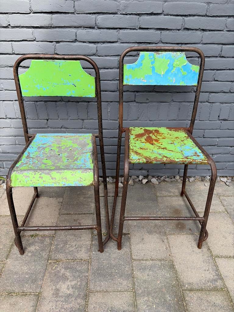 Set van 2 Indonesische metalen stoelen - Retro industrieel, Ophalen