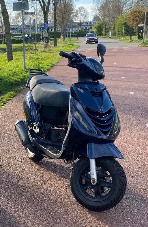 Zip 125cc   2takt   brom plaat, Ophalen, Gebruikt, Blok, Piaggio