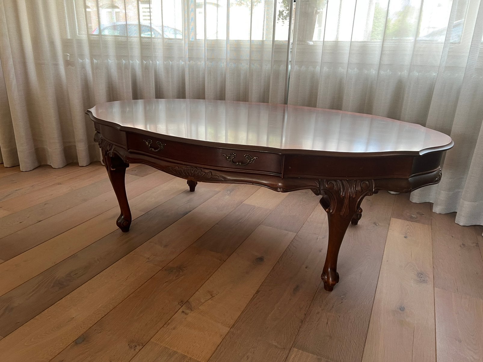 Klassieke salontafel, Ophalen