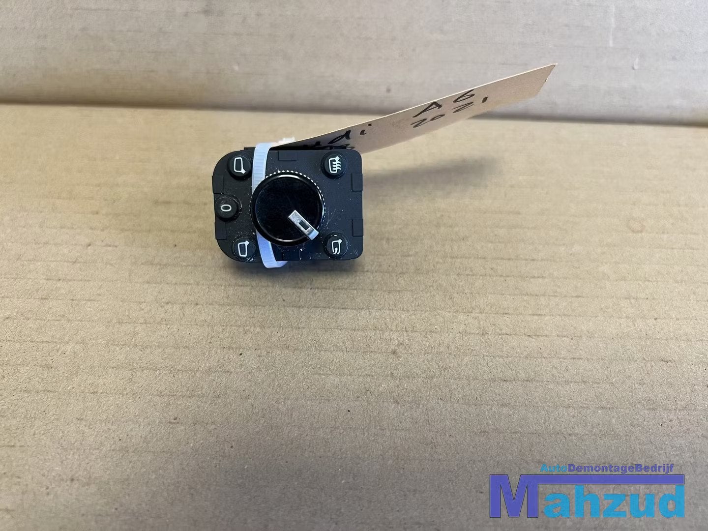 AUDI A6 C8 Spiegel verstelling schakelaar 2018+ 4N0959565, Gebruikt, AUDI AG, Auto-Union-Strasse 1
85045  Ingolstadt, DE, Kundenbetreuung@audi.de