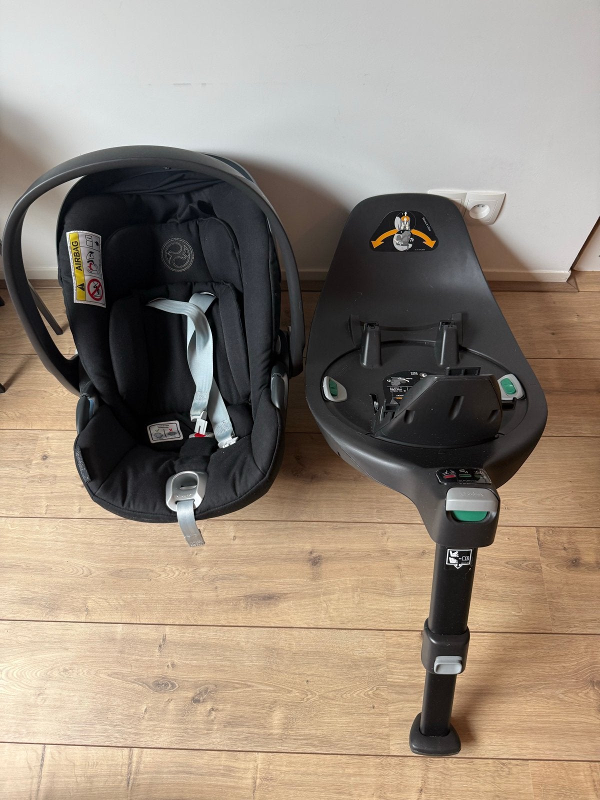 Cybex Aton 5 maxi cosi autostoel met Isofix base, Zijbescherming, Zo goed als nieuw, Isofix, 0 t/m 13 kg