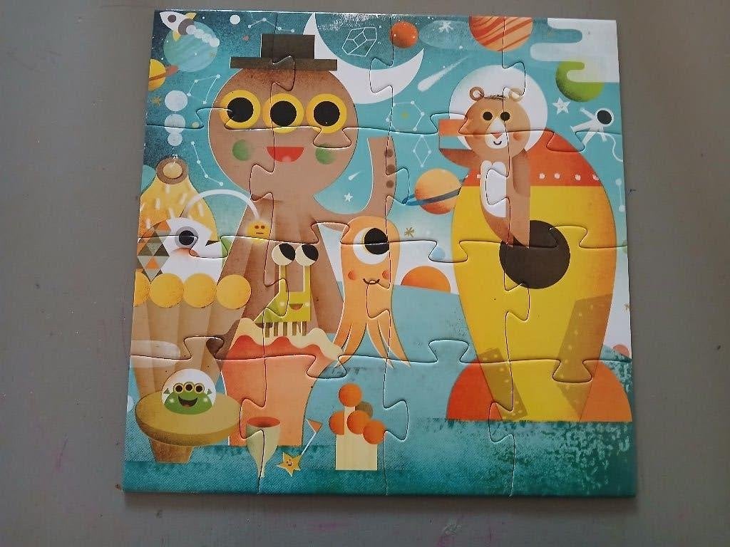 Djeco puzzel raket 16 stukjes, Kinderen en Baby's, Speelgoed | Kinderpuzzels, Ophalen of Verzenden, 10 tot 50 stukjes, Zo goed als nieuw