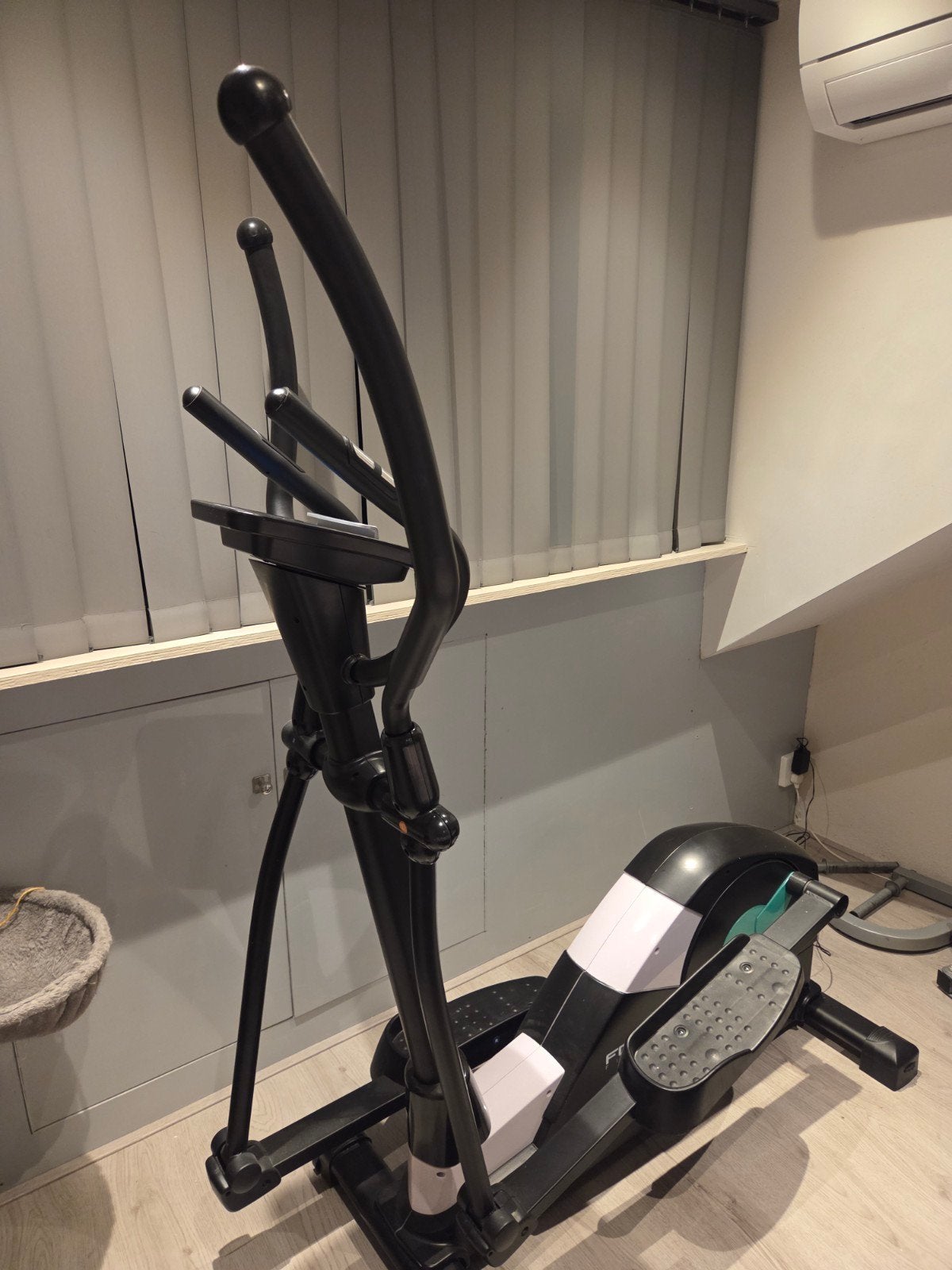 Focus Fitness Fox 3 Crosstrainer, Ophalen, Benen, Gebruikt, Crosstrainer