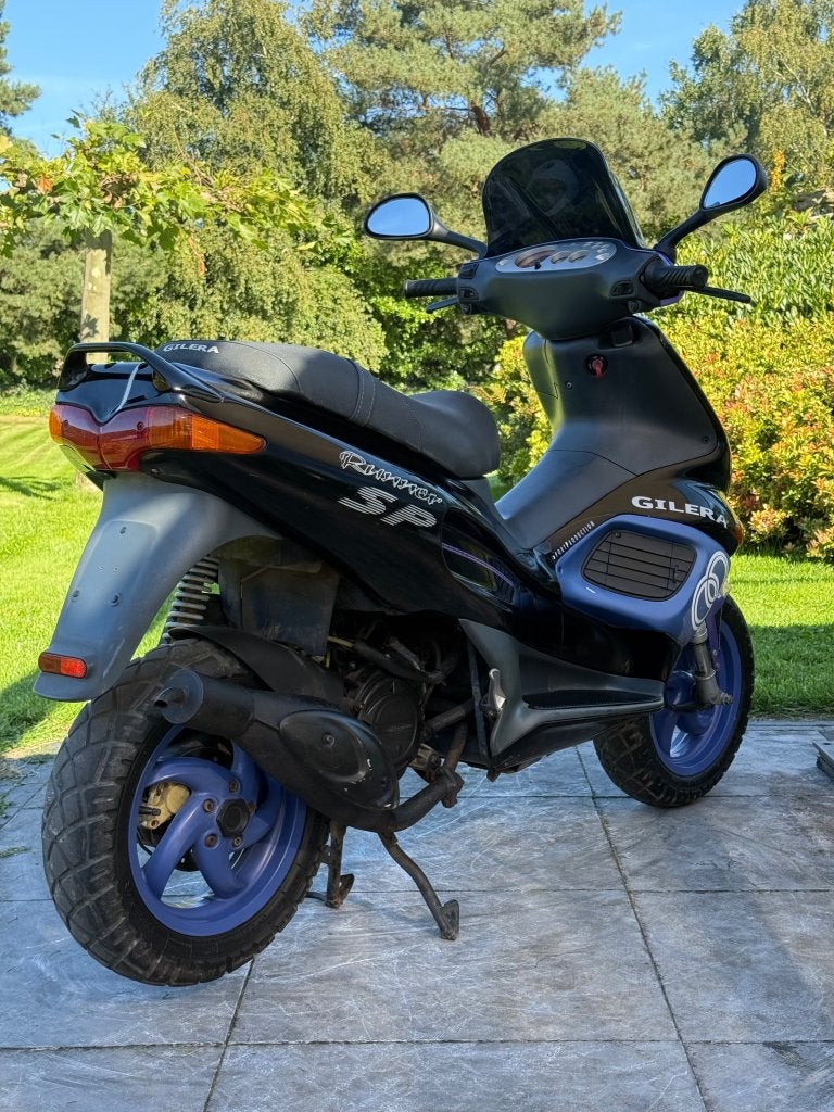 ⭐️Gilera runner 50cc 2 takt violet paars Zwart Brom⭐️, Fietsen en Brommers, Niet ingevuld, Niet ingevuld, Niet ingevuld