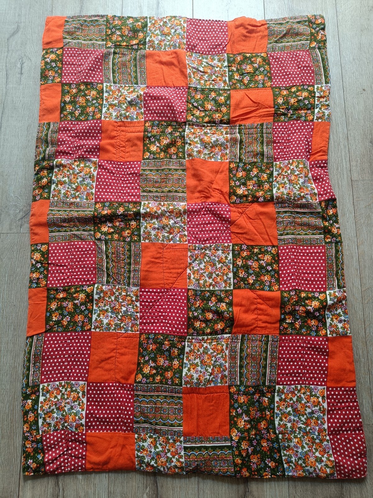 Boxkleed vintage quilt oranje bloemen retro, Gebruikt, Handgemaakt, Overige typen, Ophalen
