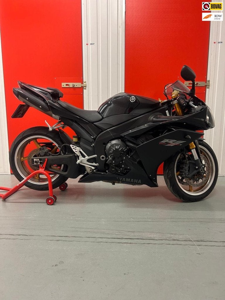 Yamaha Sport YZF-R1, Sportuitlaat, Bedrijf, Onder de boompjes 60
2802 AW  Gouda, NL, Sport