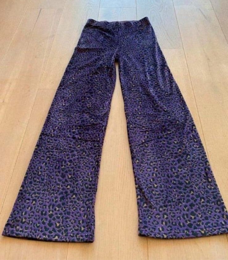 Fluwele flared broek S nieuwstaat, Kleding | Dames, Paars, Ophalen of Verzenden, Zo goed als nieuw, Maat 36 (S)