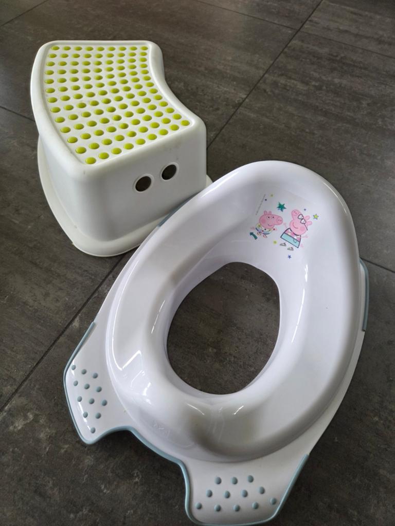 Peppa Pig wc-verkleiner in Ikea opstapje, Ophalen, Zo goed als nieuw