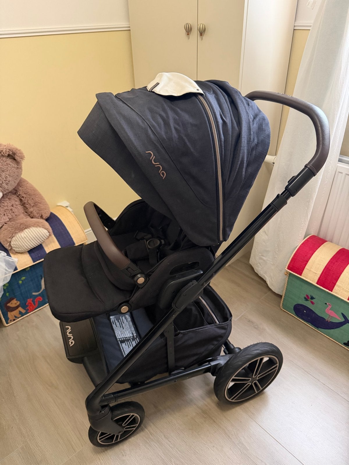 Foto 7 van Nuna MIXX Next Riveted Kinderwagen + Nuna Mixx RW (reiswieg)