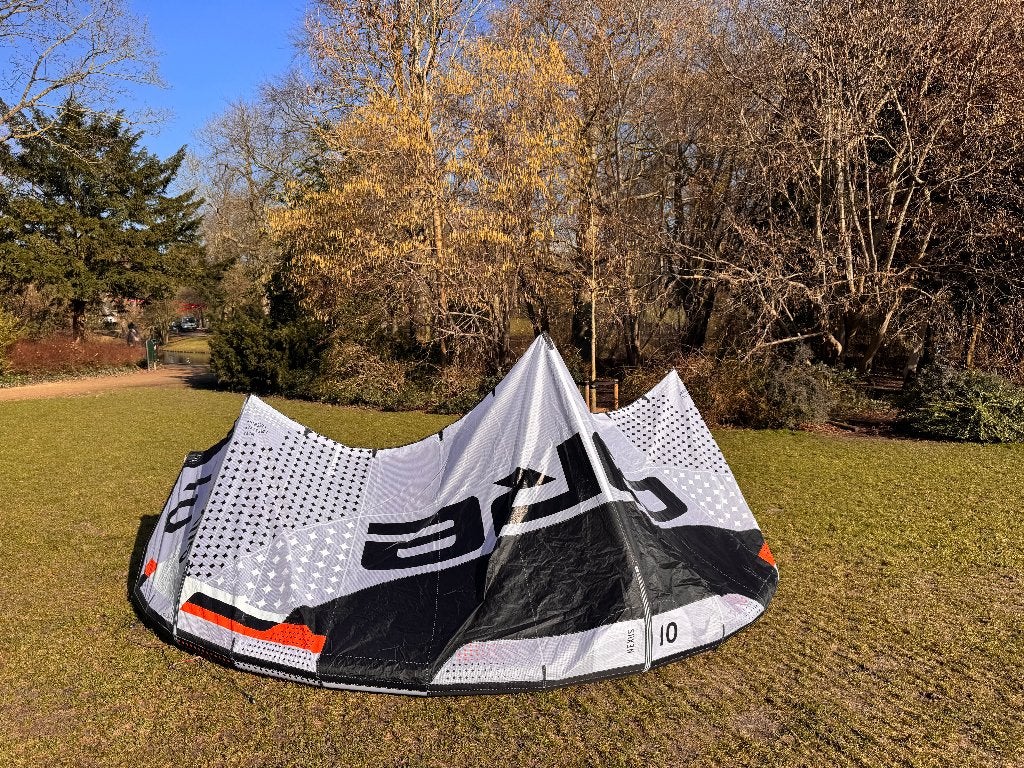 Core Nexus 4 - 10m (mogelijk met bar), Watersport en Boten, Kitesurfen, 10 m², Geen board, Ophalen of Verzenden, Zo goed als nieuw