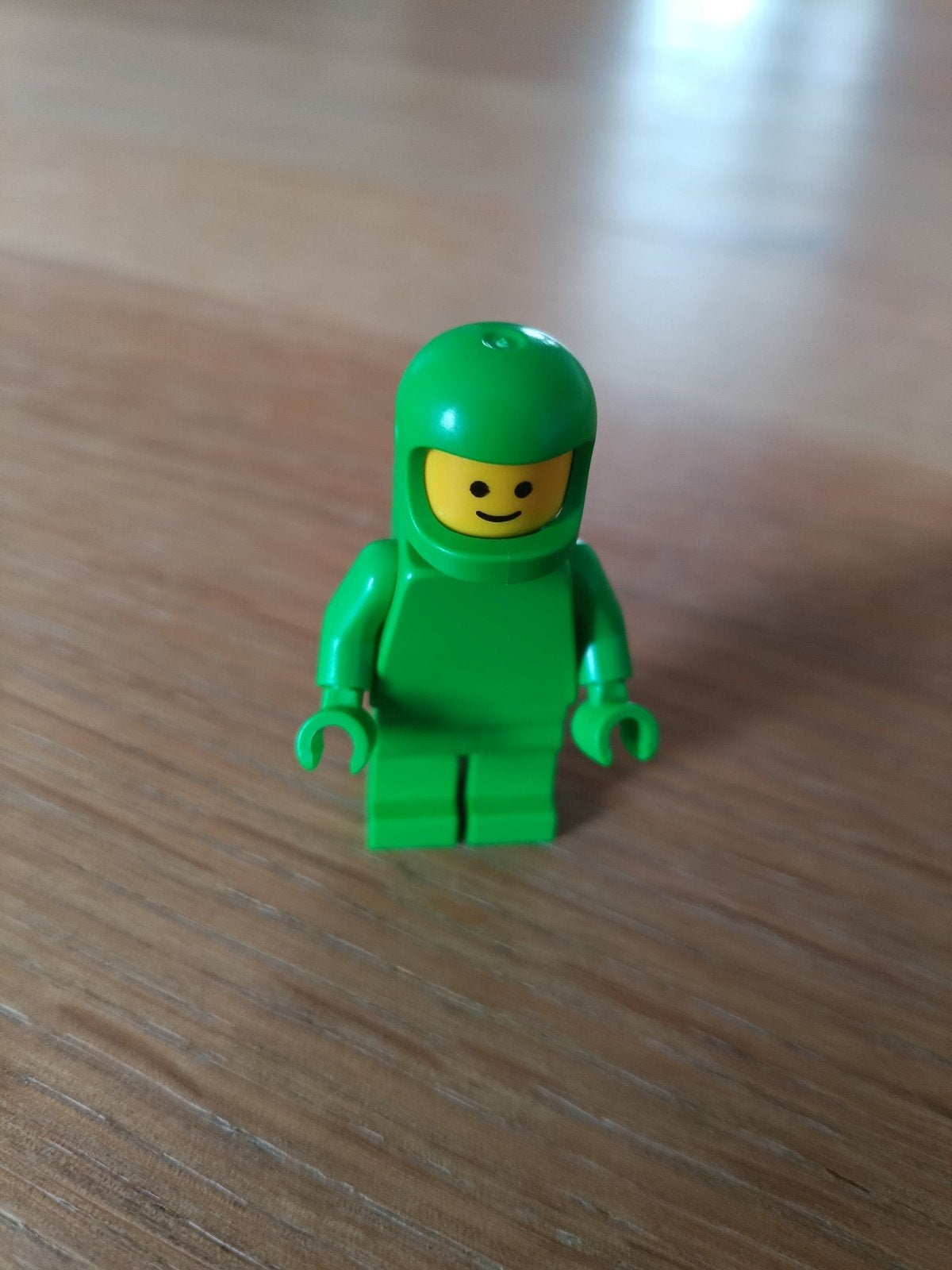 LEGO classic spaceman in bright green, Lego, Nieuw, Ophalen of Verzenden, Space