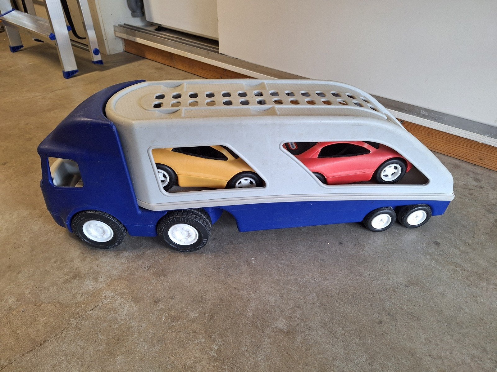 TRANSPORT AUTO,MET TWEE AUTO,S, Kinderen en Baby's, Ophalen, Gebruikt
