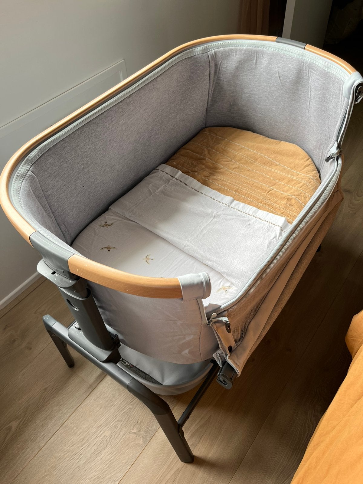 Maxi Cosi Iora co-sleeper grijs, Kinderen en Baby's, Babywiegjes en Ledikanten, Ophalen, Zo goed als nieuw, Overige typen